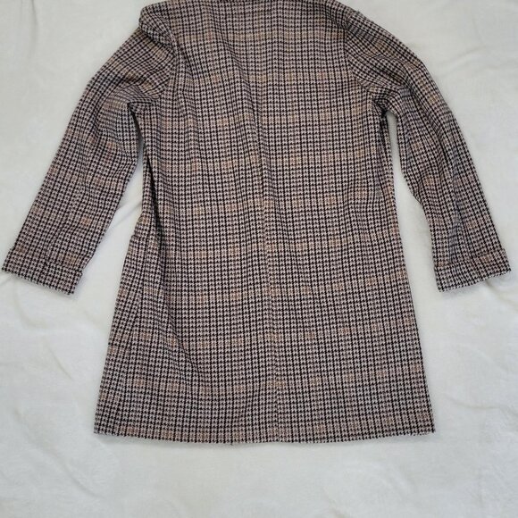 Jules & Leopold Long Oversized One Button Houndstooth Blazer | Cream Black Gold - Picture 3 of 3